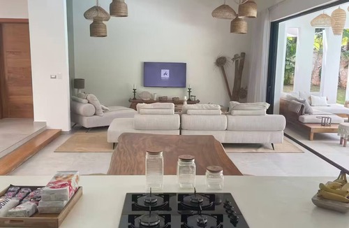 Las Terrenas House | Villa Mana-5 Suites & Private Beach Access