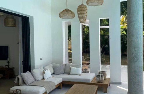 Las Terrenas House | Villa Mana-5 Suites & Private Beach Access