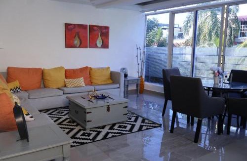 Bani Apartment | Villa Sonjasaa, Cozy apt 2 Bed-AC-Hot Water-Wifi-Pool-Bar-Baní 208