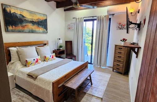 La Vega Province House | Whole Villa — 6 suites, private pool, sleeps 16