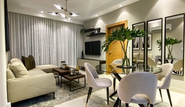 1 BR Luxury and Modern Apartment/rooftop & Gym 6FL in Santo Domingo