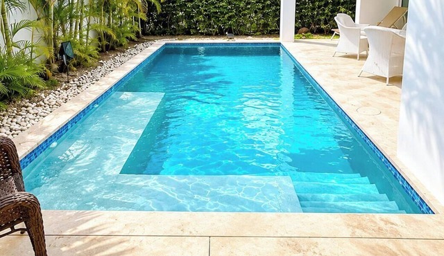 4-bedroom villa 2 steps from beaches and restaurants