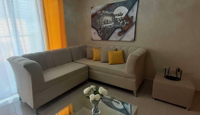 5 minutes from the airport in Santo Domingo Este
