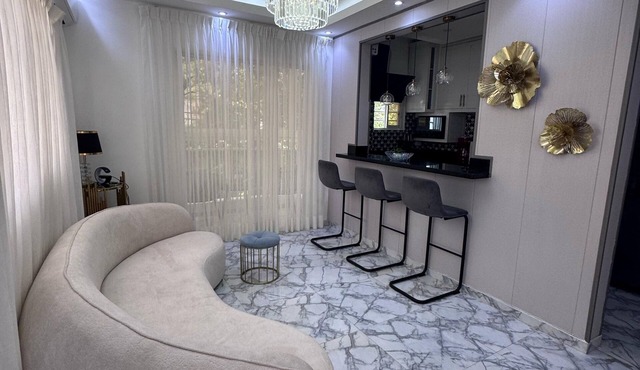 A beautiful apartment located right in the heart of downtown, near the Agora shopping center, in the National District in Santo Domingo