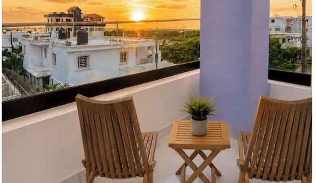 Agueda Residence 402 5 min from beach, Nice sea view, cool AC, wifi, elevator. in La Romana