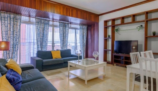 Apartment in Piantini Sleeps 12