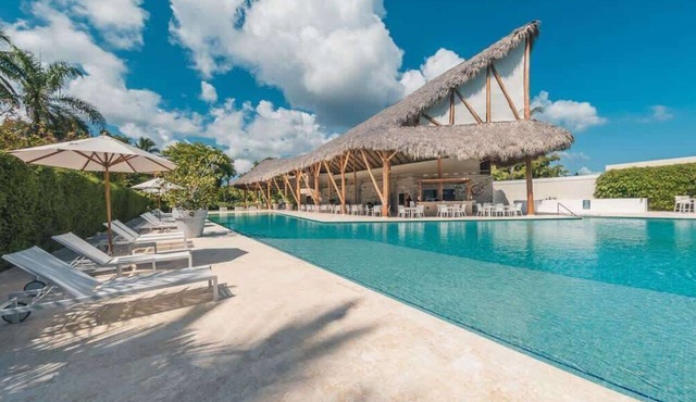 Apartment w 3br near the beach in Portillo Raa