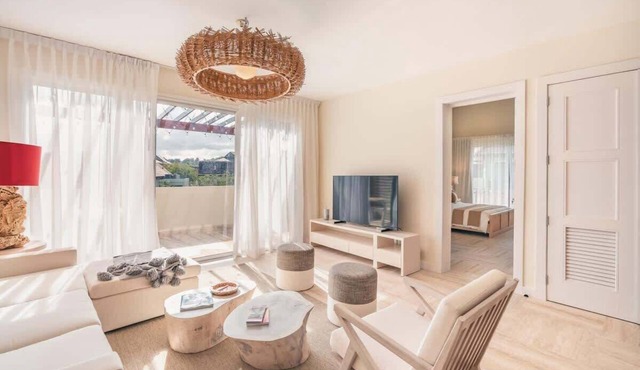 Apartment with pool and beach access in Portillo