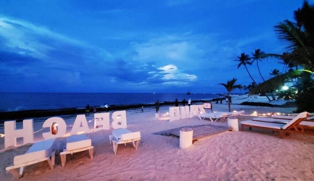 Bávaro Beach Penthouse - Private Rooftop-3BR-3BA - Sleeps 10-Pool & BBQ