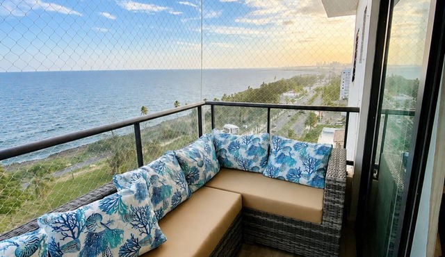 Caribbean Oceanfront 2BR near SDQ Airport in Santo Domingo Este