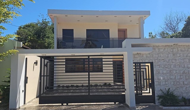 Center of esperanza 3 bedroom plus pool, a/c and hot water fits 12 people comfy.
