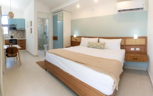 Colonial Romantic Suite with Air Conditioning and Self Check In