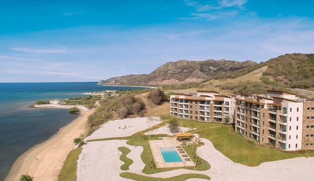 Cozy beachfront apartment in Punta Arena!