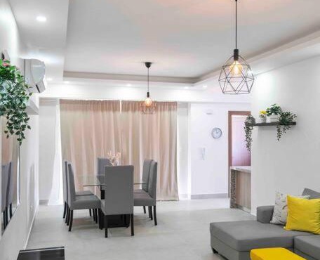 CozyFamilyHome, 3BR, 3.5BTH, 3Parking, Pool, GYM in Santo Domingo
