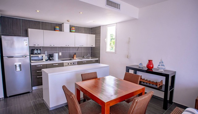 Exquisite Bayfront Condo w/WIFI and Private Beach in Samaná