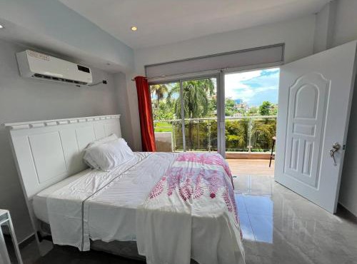 La Familia aparta Hotel con Habitaciones Bella y Económica en Samaná in Santa Bárbara de Samaná
