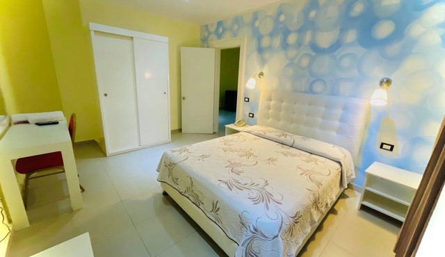 La Vita E' Bella Hotel Ristorante in Santo Domingo Este