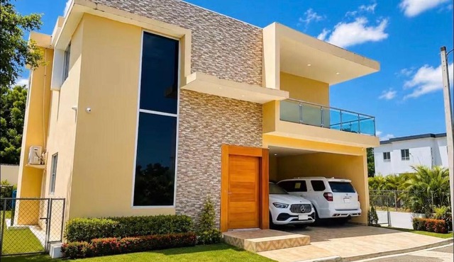 Lovely House,Pool,AC,Near Sea,Gym,BBQ,Puerto Silver in San Felipe de Puerto Plata