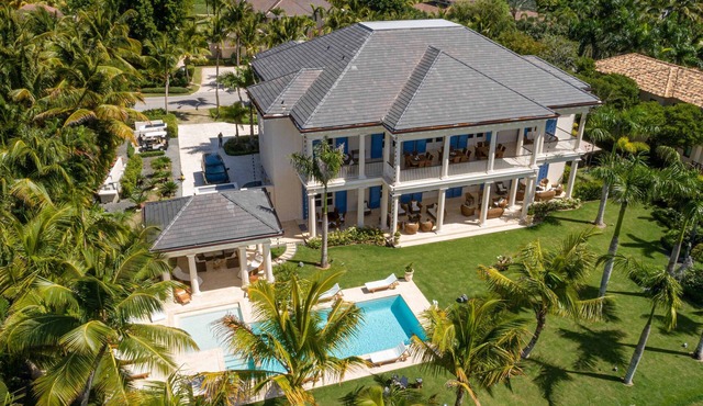 Luxury Golf View Villa in Punta Cana Resort & Club with Private Pool and Jacuzzi in Punta Cana