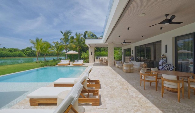 Modern lake villa with chef & service staff in beach resort in Punta Cana