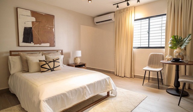Modern studio Gazcue: Colonial Zone & Incipler in Santo Domingo