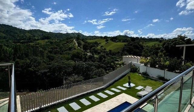 Mountain Villa with Heated Pool La vega-Bayacanes-Jarabacoa in Bayacanes