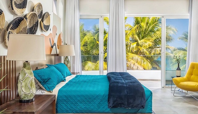 Oceanfront Guest-Friendly Villa: Pool, Sea Views & Gourmet Chef in Sosúa