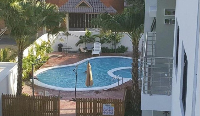 Pool, wifi, private apart for family and friends