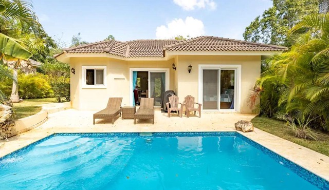 Private Pool & Jacuzzi Villa in Sosúa