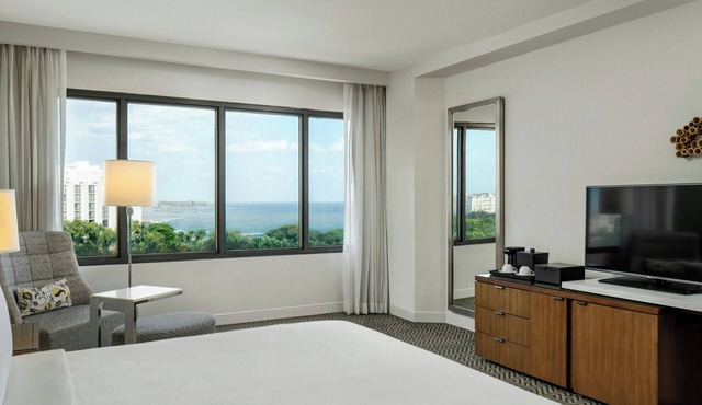 Renaissance Santo Domingo Jaragua Hotel & Casino