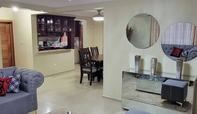 Spacious 4-bedroom house in awesome Santo Domingo Este with WiFi, AC in Santo Domingo Este