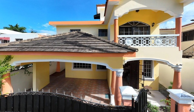 Spacious and secure villa 5 minutes from the beach in Puerto Plata