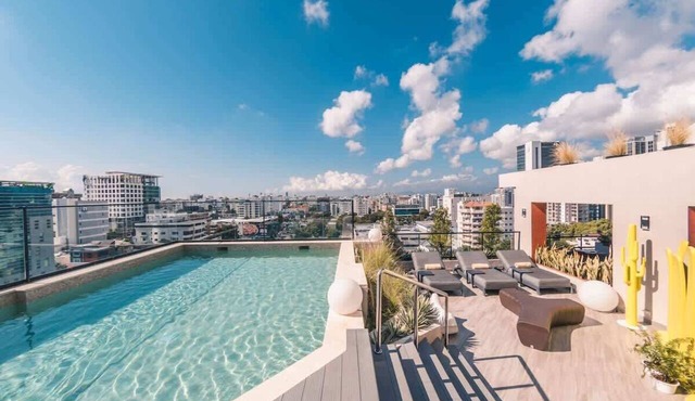 Stylish Apartment in Piantini Pool & Gym u302 in Santo Domingo
