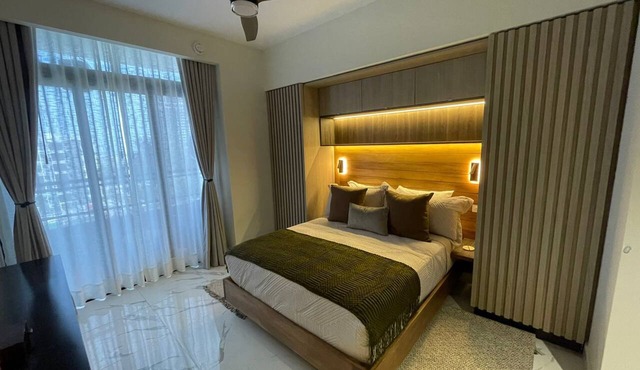 Urban Oasis Ocean-View Studio with Balcony in Santo Domingo