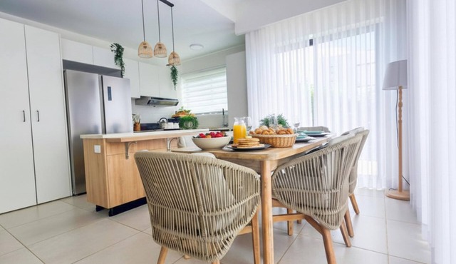 Villa Moderna con Piscina Privada en Vistacana