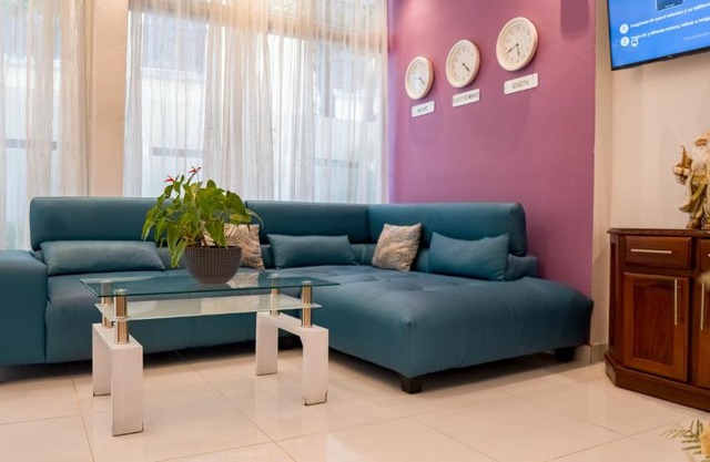 Cataleya Hotel 