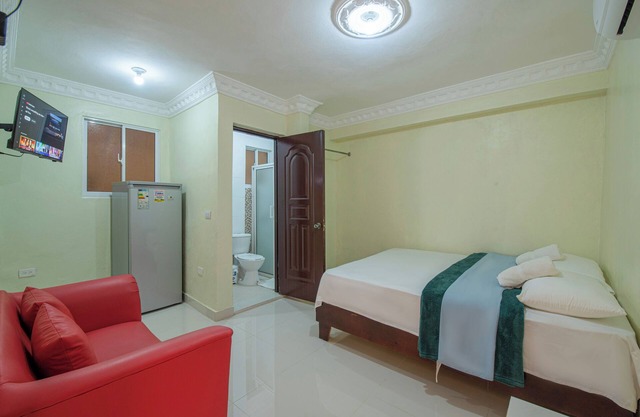 Single Room with Queen Bed Near SDQ Airport Fast Wi-Fi