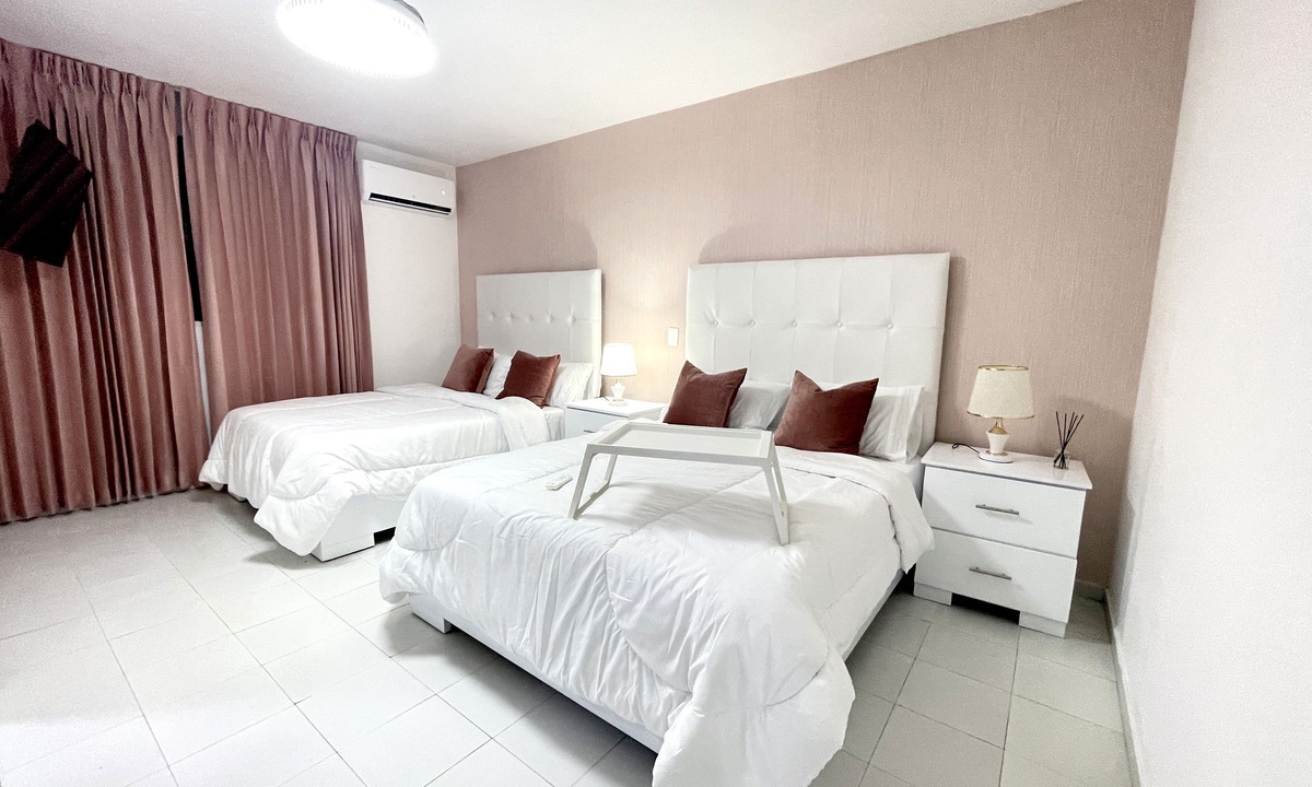 Viejo Arroyo Hondo Bed & Breakfast | H Mansion Recovery and Spa