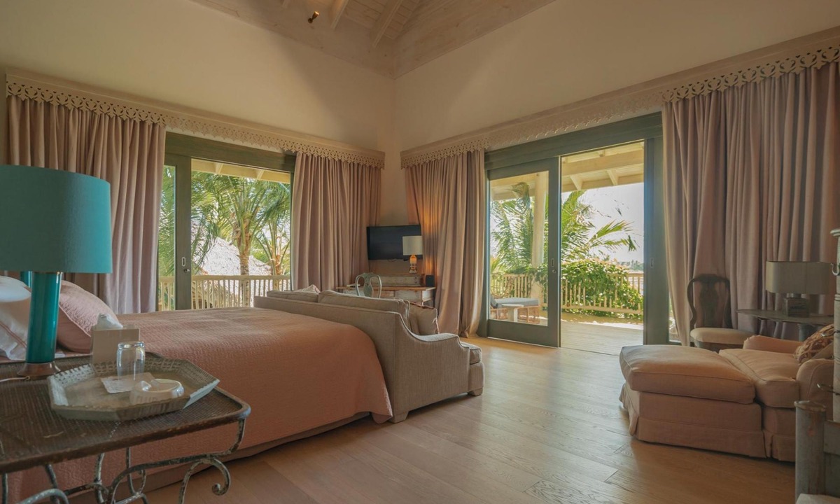 Punta Cana Villa | Unique Lake-front 10-bedroom Mansion in Most Luxurious Resort of the Caribbean