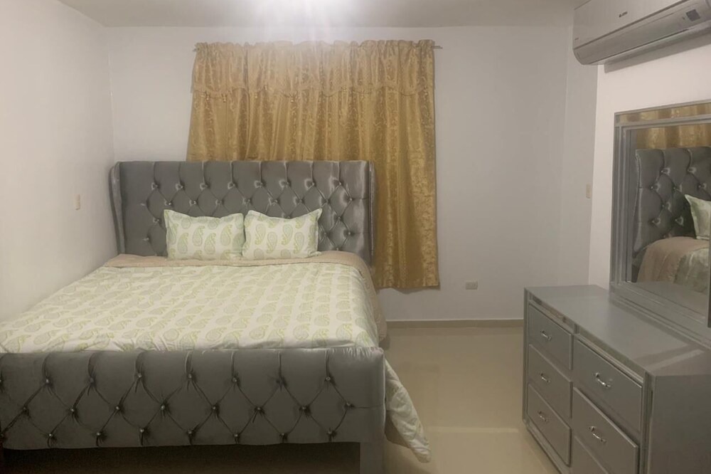 Gregorio Luperon Apartment | Apartamento Amueblado VACATION HOUSING