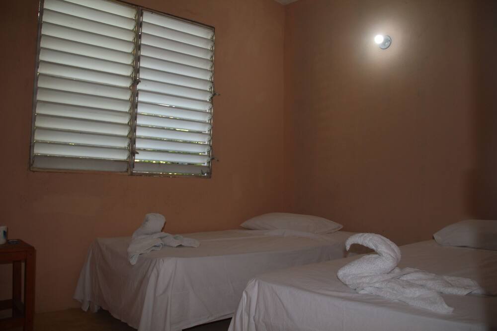 La Ceiba Hostel | Luiggi Hostel