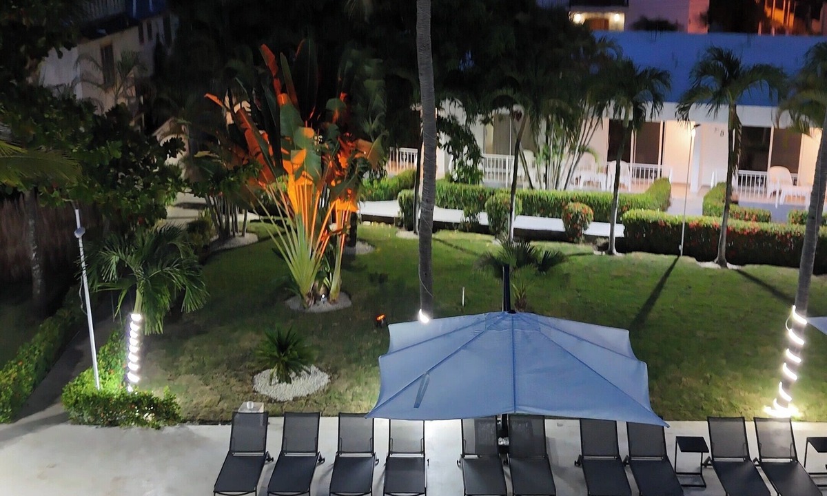 La Esplanada Hotel | El Colibri Hotel