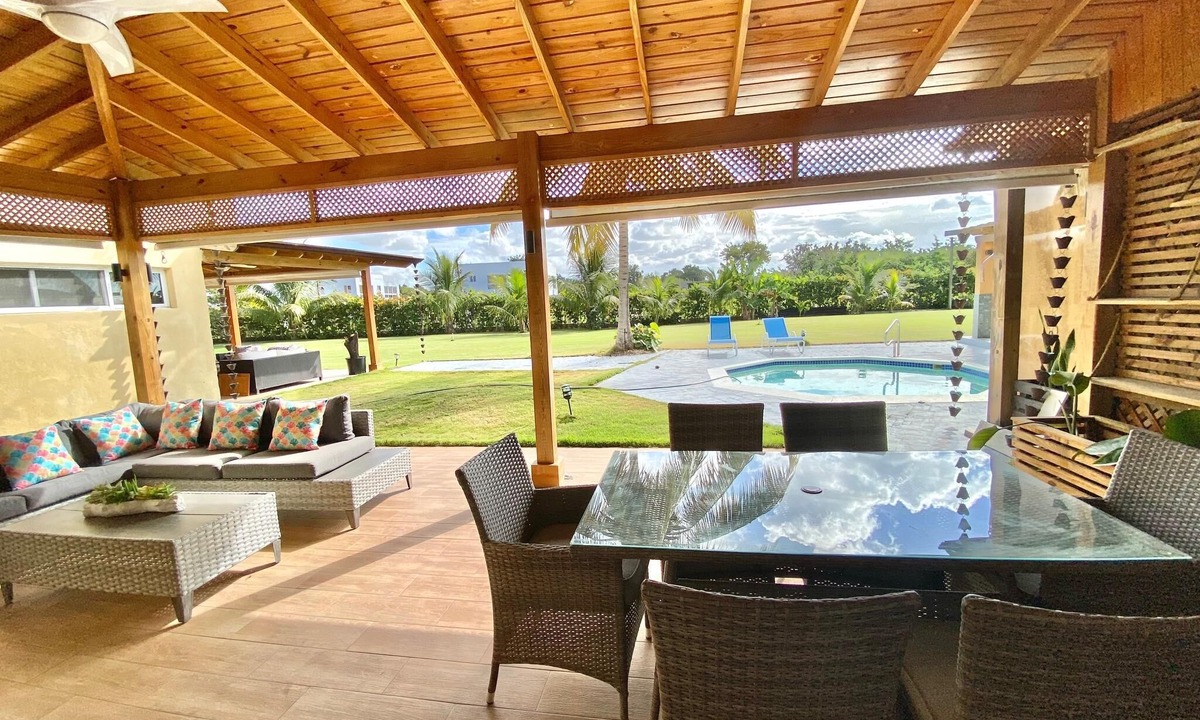 Villas Del Mar Villa | Bright Gorgeous Fully Equipped Villa w/Pool