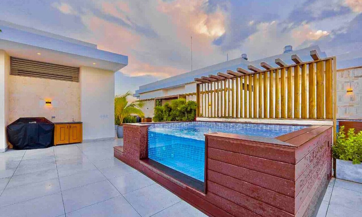 Downtown Santo Domingo Condo | Luxury Upscale City Center Condo, Rooftop Terrace, Jacuzzi, Stunning City Views