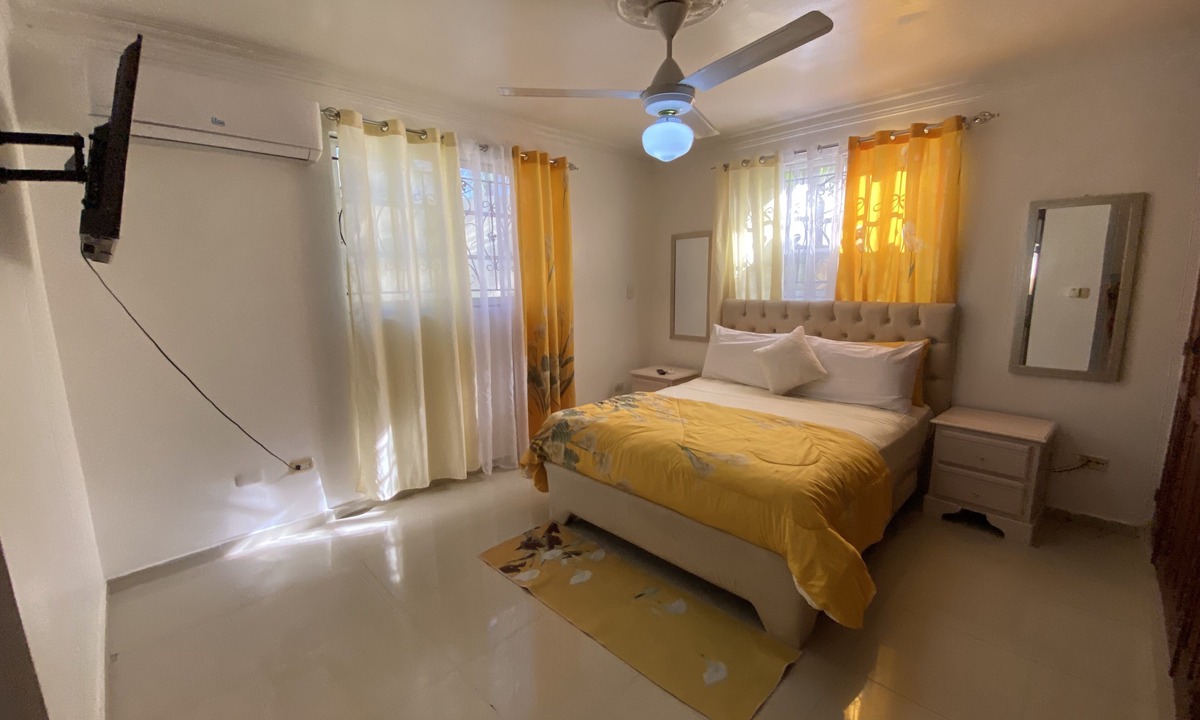 Guaricano Apartment | 4DR Inviting 3-Bedroom Stay Santo Domingo
