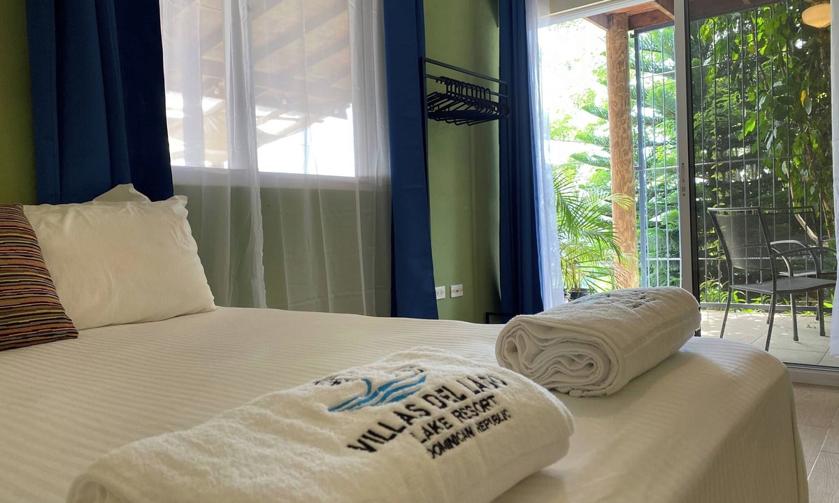 Yaque Arriba Bed & Breakfast | Villas del Lago Resort | Family suite