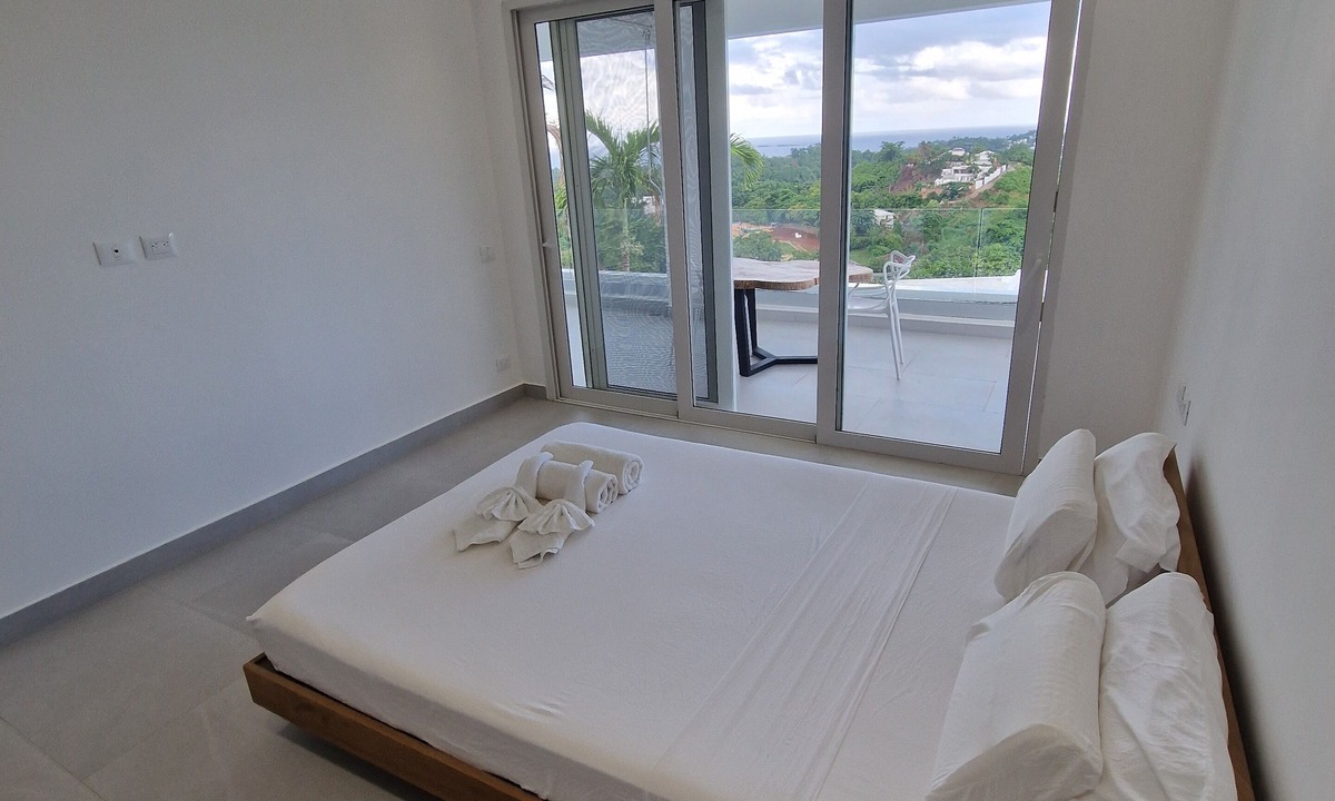 La Ceiba Villa | 2 rooms and 1 bathroom in shared Luxury new Villa with view over sea and nature