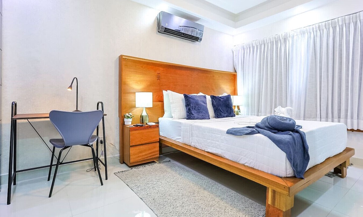 Ciudad Universitaria Apartment | Beautiful well appointed City Center 2BD Condo, Full AC, Fast Wi-Fi, Near all.