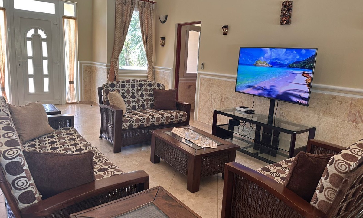 Urbanizacion Tavarez Villa | Marvellous Villa #35 Residencial Hispañola Sosua, Wifi, Air Conditioning, Jacuzi
