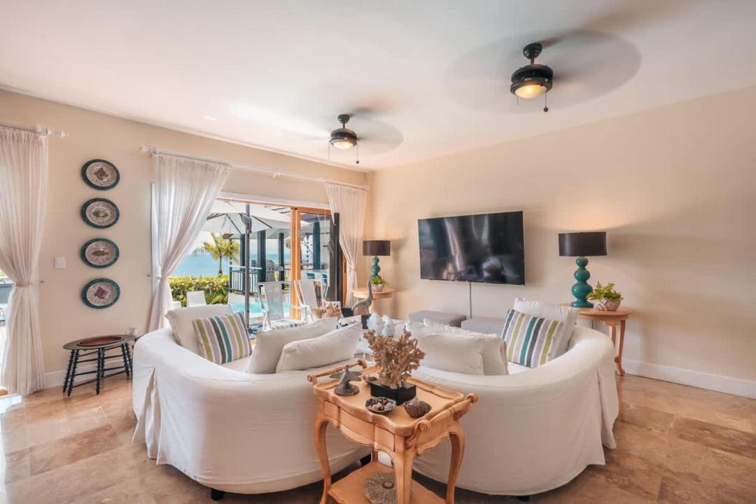 Puerto Bahia Villa | Magnificent villa with ocean view in Puerto Bahia